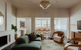 Tender Is The Stay - Curated Luxury By The Beach